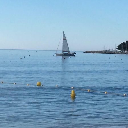 Appartement Cosy - Cavalaire Sur Mer Bagian luar foto